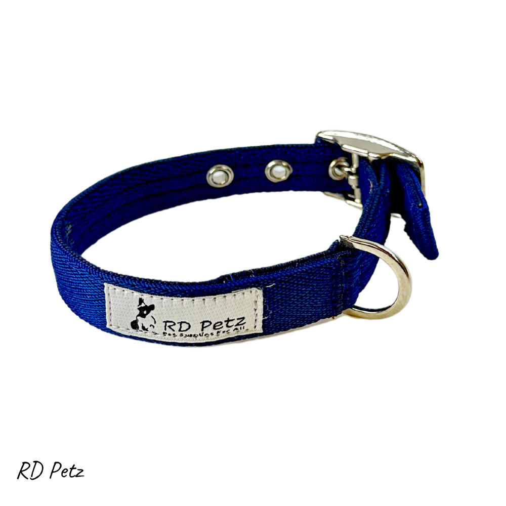 Medium size navy blue color buckle collar for dogs