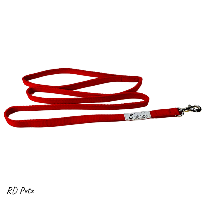 Red color extra small size lead for dog